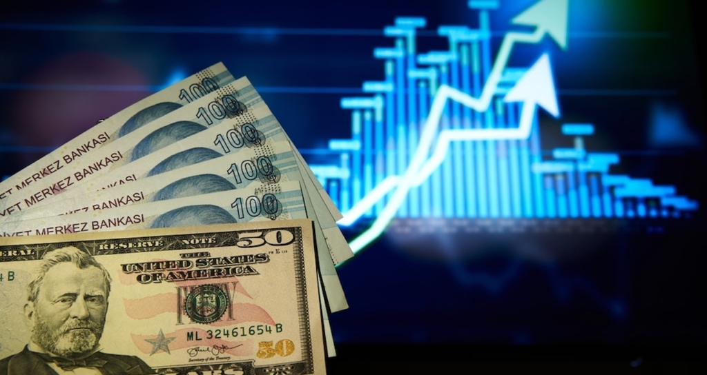 Dolar/TL Haftaya Rekorla Başlayarak 49,1630 Seviyesine Yükseldi