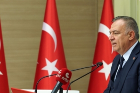 Gökan Zeybek Bakırköy ve Merkezefendi Belediyelerine Düzenlenen Operasyonlara Karşı Açıklama Yaptı